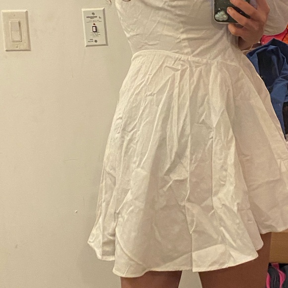 Chemise white dress with pearl buttons - Picture 2 of 3